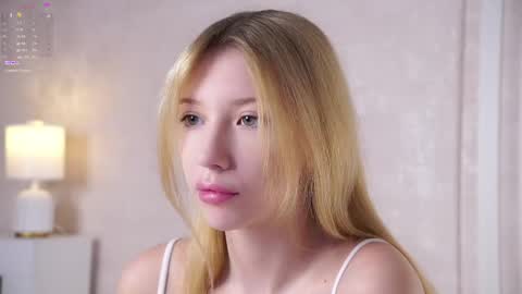 Snapshot of sunnmoonn chatting on 05-30-26, 02:47 Lily online show from 05-30-26, 02:47