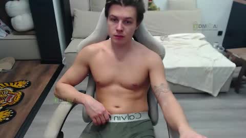 Alice and Sergey online show from 12-03-25, 01:20