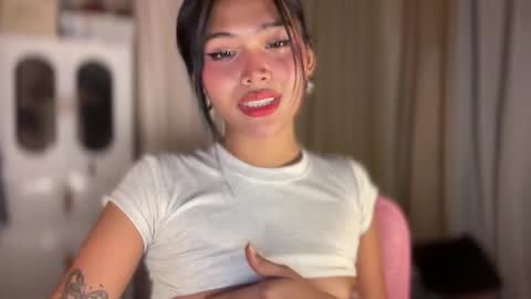 Snapshot of sunny_angelx chatting on 10-12-25, 01:10 ANGEL-DONT FORGET TO THUMBS UP AND FOLLOW online show from 10-12-25, 01:10