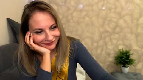 Naomi online show from 12-08-24, 10:47