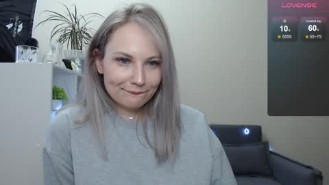 Naomi online show from 12-18-24, 08:42