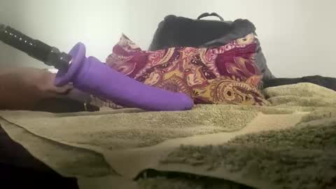 Snapshot of sunny_clementine chatting on 11-10-25, 04:28 Sunny Clementine online show from 11-10-25, 04:28