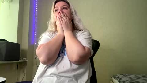 Snapshot of sunny_mood chatting on 01-09-25, 09:59 sunny mood online show from 01-09-25, 09:59