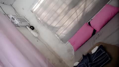 Snapshot of sunny_sexie chatting on 05-21-26, 05:58 sunny_sexie online show from 05-21-26, 05:58