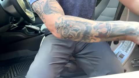 sunny valentine online show from 10-18-25, 01:12