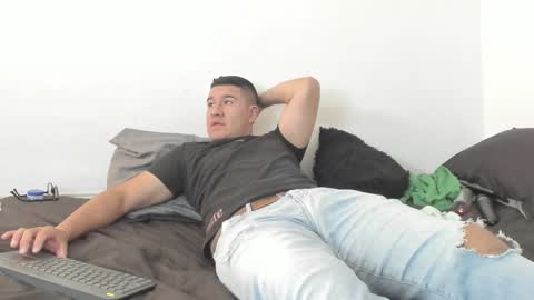 Snapshot of sunnyandevan chatting on 01-20-25, 06:21 Christian Vanessa online show from 01-20-25, 06:21