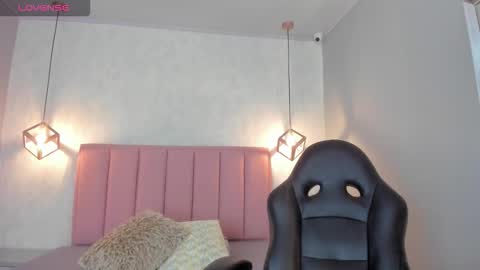  S U N N Y online show from 11-08-25, 12:27