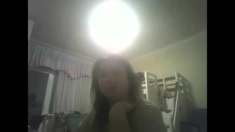 Snapshot of sunnygirl29 chatting on 12-22-25, 05:26 sunnygirl29 online show from 12-22-25, 05:26