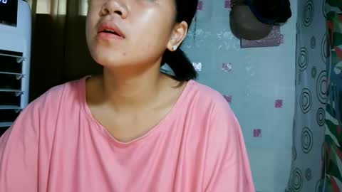 Snapshot of sunnyhotbabexx chatting on 05-21-26, 10:50 Azi online show from 05-21-26, 10:50