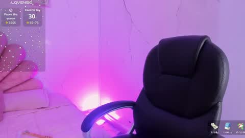 Snapshot of sunnypaytton chatting on 06-30-26, 12:39 Sunny online show from 06-30-26, 12:39