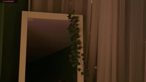 Risha online show from 11-23-25, 05:07