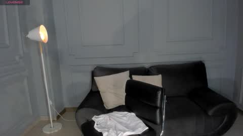 Sunny Rivers online show from 03-29-26, 04:40