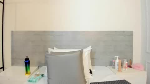 sunnywhitee online show from 01-05-26, 07:17