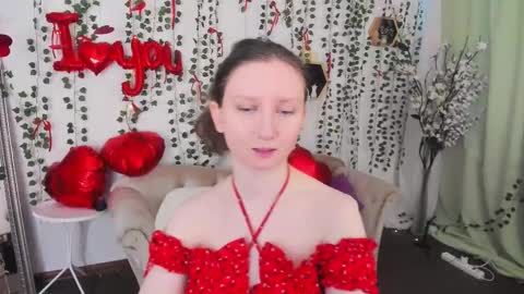 Snapshot of sunshine_blaze chatting on 02-12-26, 01:39 Alice online show from 02-12-26, 01:39