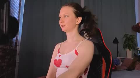 Snapshot of sunshine_blaze chatting on 02-13-26, 06:09 Alice online show from 02-13-26, 06:09