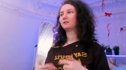 Snapshot of sunshine_blaze chatting on 03-03-26, 01:28 Alice online show from 03-03-26, 01:28