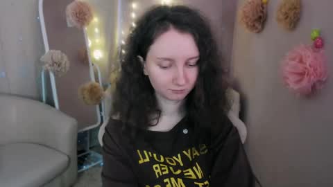 Alice online show from 04-04-26, 05:38