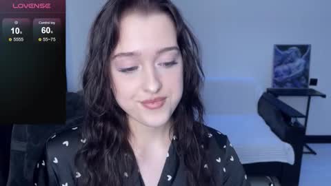 Snapshot of sunshine_j chatting on 11-18-25, 09:08 sunshine_j online show from 11-18-25, 09:08