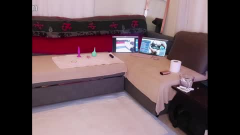 Snapshot of sunshine_sissy chatting on 05-30-26, 12:13 Sunshine online show from 05-30-26, 12:13