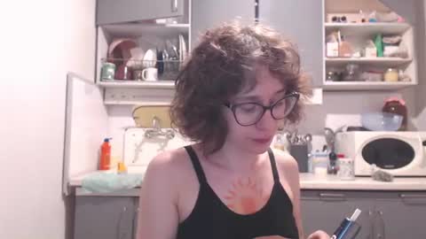 Hella online show from 06-26-26, 03:16