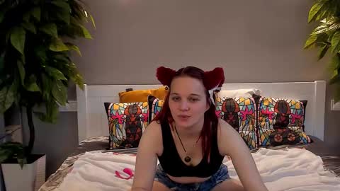 Lola online show from 11-13-25, 07:51