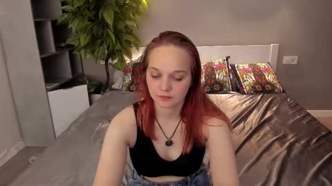 Lola online show from 11-13-25, 07:57