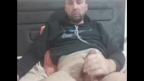 Snapshot of super42835015 chatting on 12-14-25, 06:34 super42835015 online show from 12-14-25, 06:34