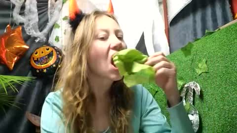 super jony and Marta GMT 1300-1800 every day online show from 10-31-25, 11:28