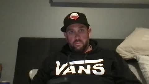 Snapshot of super_jutty chatting on 12-04-25, 11:35 super_jutty online show from 12-04-25, 11:35