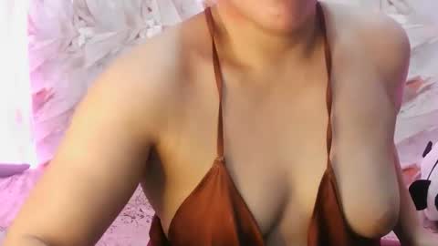 Snapshot of superb_ass25 chatting on 06-04-26, 04:29 KIMZY online show from 06-04-26, 04:29