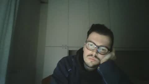 Snapshot of superbirdman12345 chatting on 01-29-25, 06:39 Bighead online show from 01-29-25, 06:39