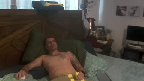 Guero Cash online show from 10-30-25, 03:46