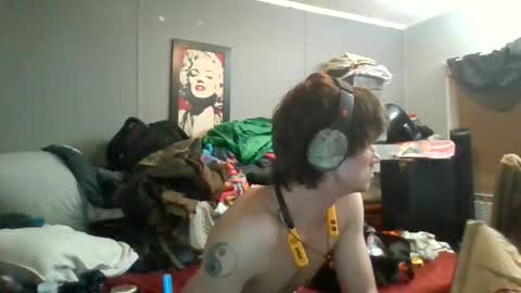 supergamer12656 online show from 04-06-26, 10:54