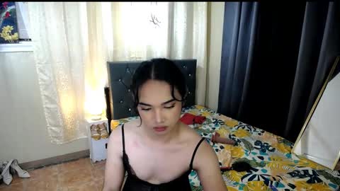 superlatinawild4ux online show from 11-19-25, 03:39