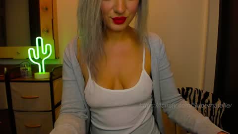 Natalie online show from 07-04-26, 12:17