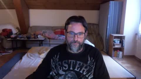 supersquirrel81 online show from 10-05-25, 06:23