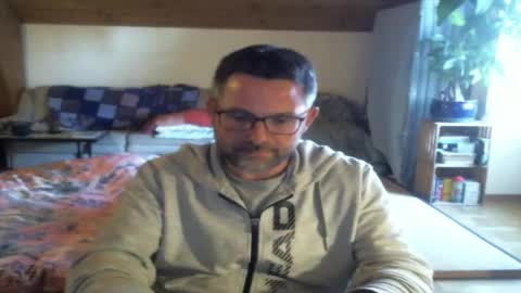 Snapshot of supersquirrel81 chatting on 04-22-26, 05:14 supersquirrel81 online show from 04-22-26, 05:14