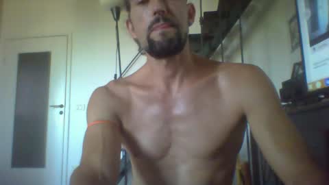 Snapshot of supertrampo3 chatting on 08-01-26, 12:15 supertrampo3 online show from 08-01-26, 12:15
