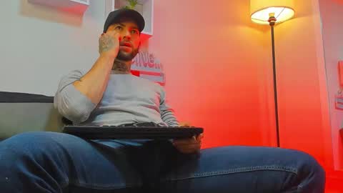 supreme_alpha_ online show from 11-16-25, 03:23