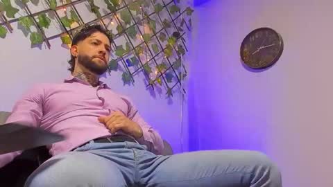 supreme_alpha_ online show from 01-10-26, 04:25