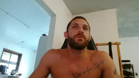 surfdog95 online show from 11-12-25, 07:57