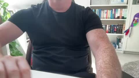 Snapshot of surfstar81 chatting on 07-21-26, 11:23 surfstar81 online show from 07-21-26, 11:23