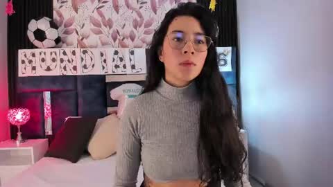 Snapshot of susa1userma_ chatting on 06-17-26, 12:18 Susann online show from 06-17-26, 12:18