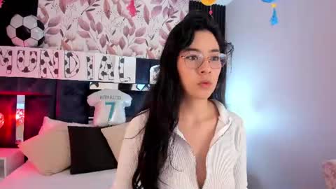 Snapshot of susa1userma_ chatting on 06-20-26, 11:35 Susann online show from 06-20-26, 11:35