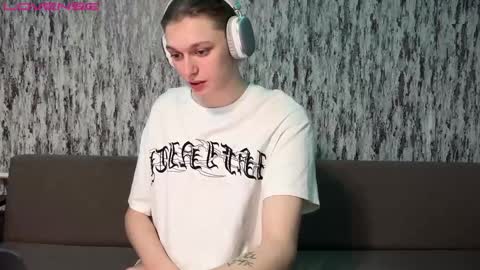 Vladiva online show from 01-06-25, 10:37