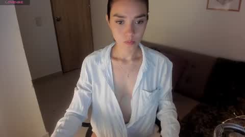Snapshot of susan_arango chatting on 07-13-26, 12:02 susan love online show from 07-13-26, 12:02