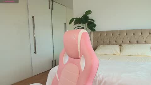 Susan online show from 02-12-26, 11:27