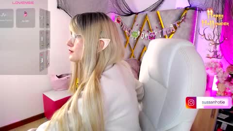 Snapshot of susan_hottye_ chatting on 11-01-25, 12:18 Susan online show from 11-01-25, 12:18