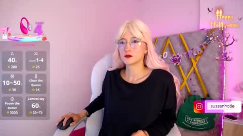 Snapshot of susan_hottye_ chatting on 11-13-25, 09:52 Susan online show from 11-13-25, 09:52