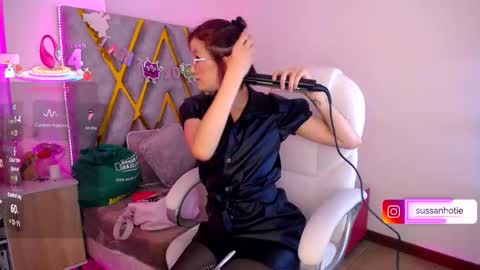 Snapshot of susan_hottye_ chatting on 11-21-25, 09:30 Susan online show from 11-21-25, 09:30